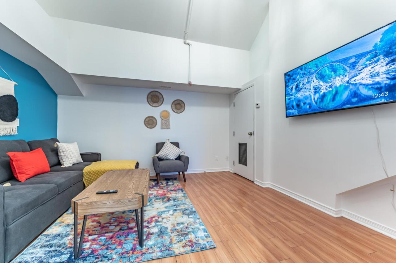 Kensington Place Apartments โตรอนโต ภายนอก รูปภาพ