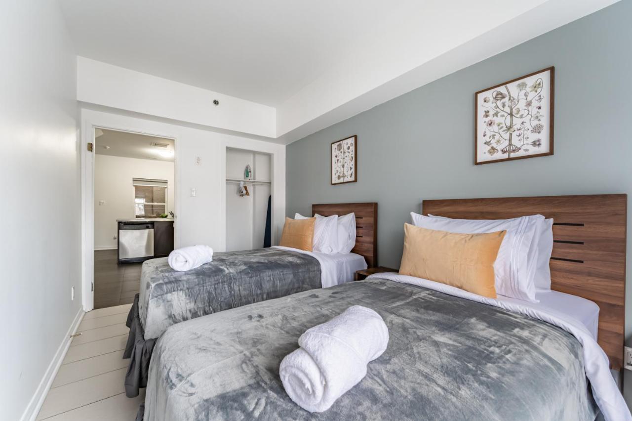 Kensington Place Apartments โตรอนโต ภายนอก รูปภาพ