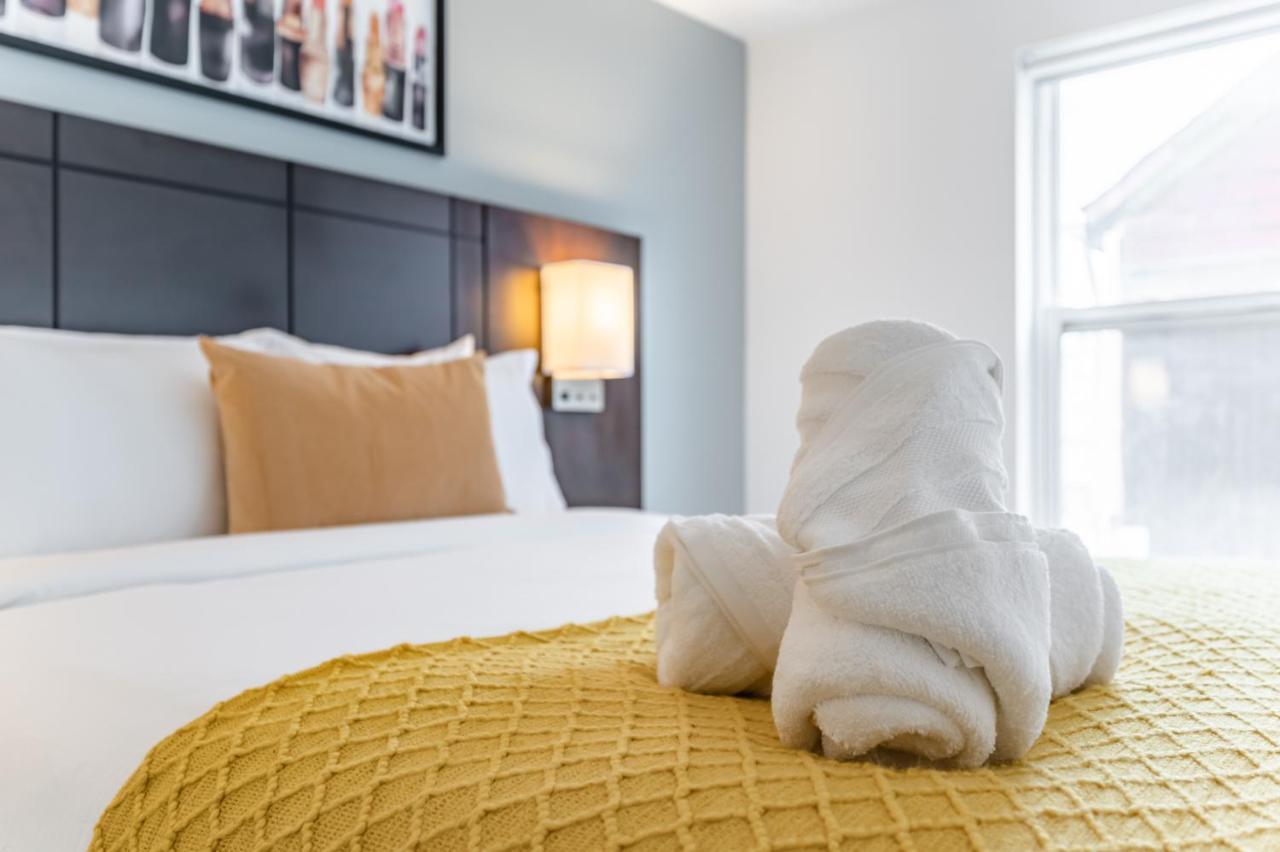 Kensington Place Apartments โตรอนโต ภายนอก รูปภาพ